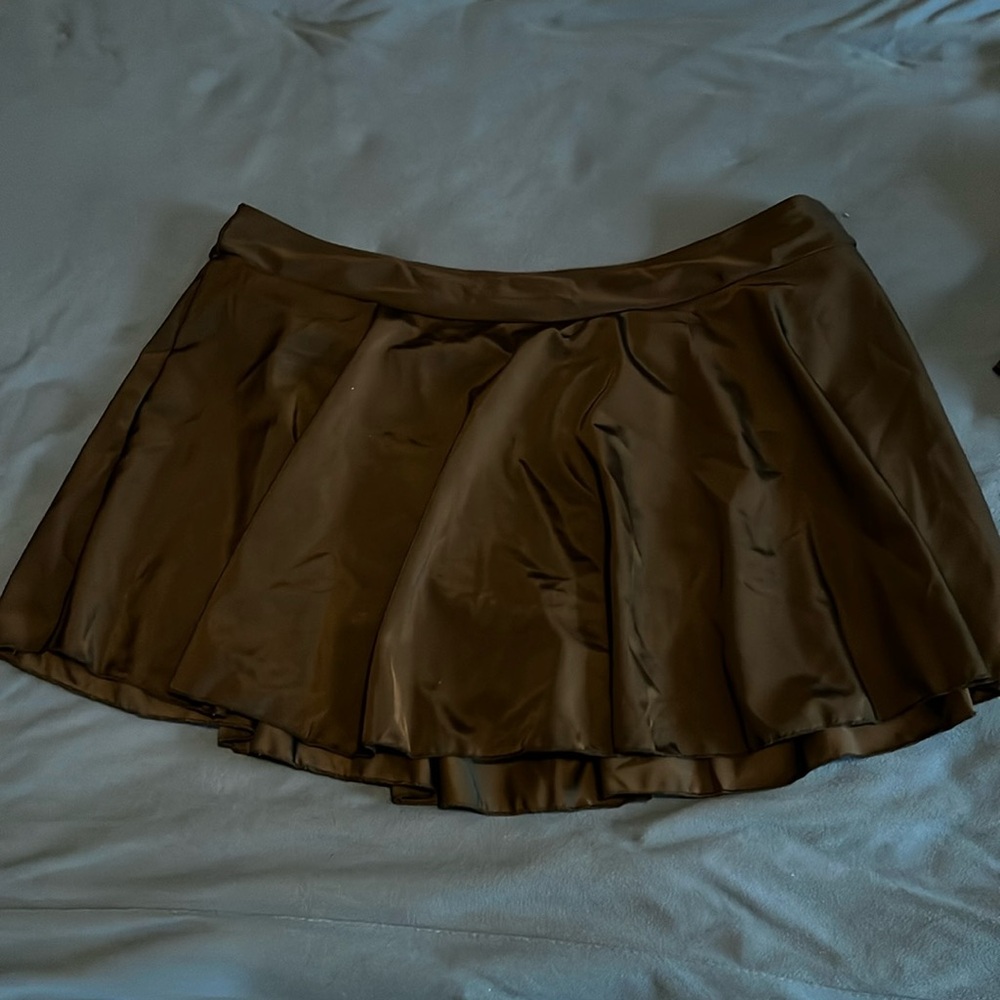 3x black swim skirt, worn to try on only